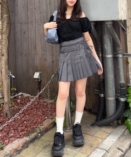 SLY（スライ） tシャツ PUFF SLEEVE GATHER CUT TOPS パフスリーブ 