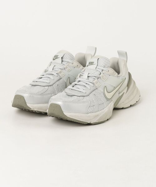 NIKE（ナイキ） ローカットスニーカー 24.5cm ホワイト レディース