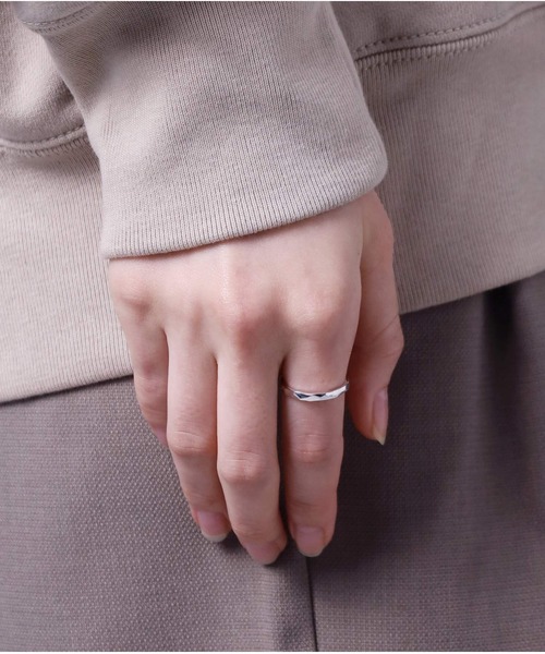 LION HEART（ライオンハート） 指輪 リング “Petite Modern”槌目プチ