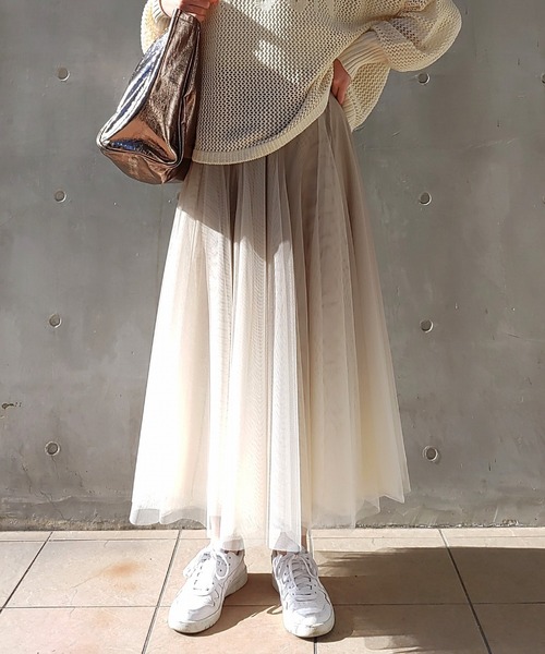 【新品タグ付き】モラビト　チュールスカート　ベージュ　定価 64,900円 レース刺繍 チュールスカート スカート レディース 送料無料・再