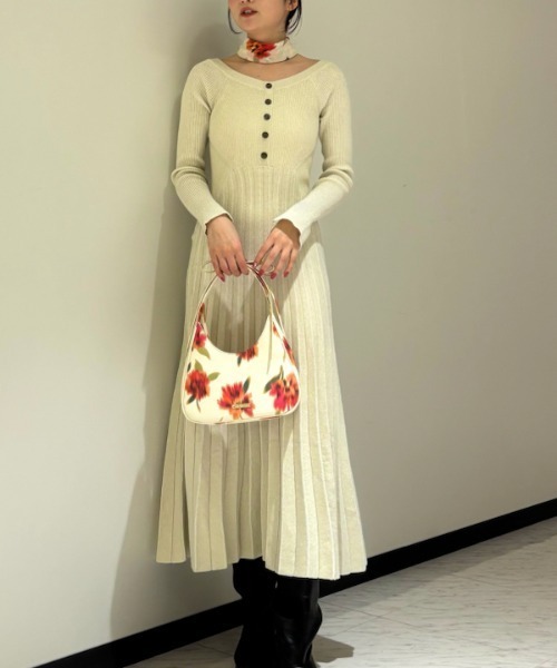 Lily Brown ラメニットワンピ