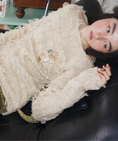 【vintage】多様なデザインのブローチセット　130点以上　まとめ売り vintage】多様なデザインのブローチセット 130点以上 まとめ売り