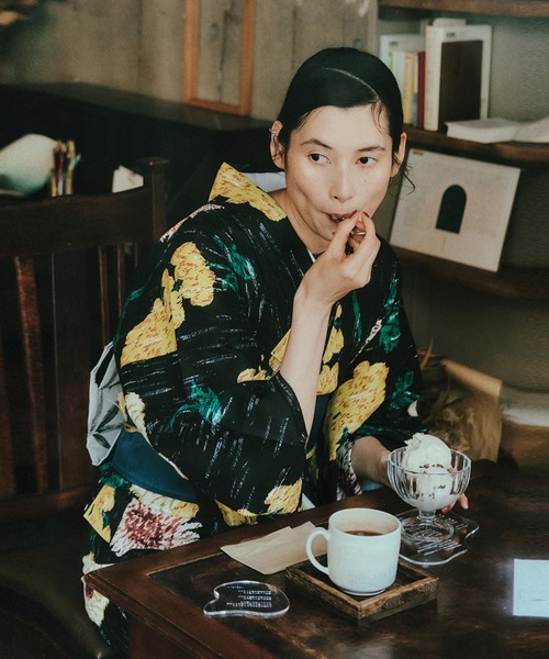 KEITA MARUYAMA（ケイタマルヤマ） 浴衣 × Ameri BLACK FLOWER YUKATA