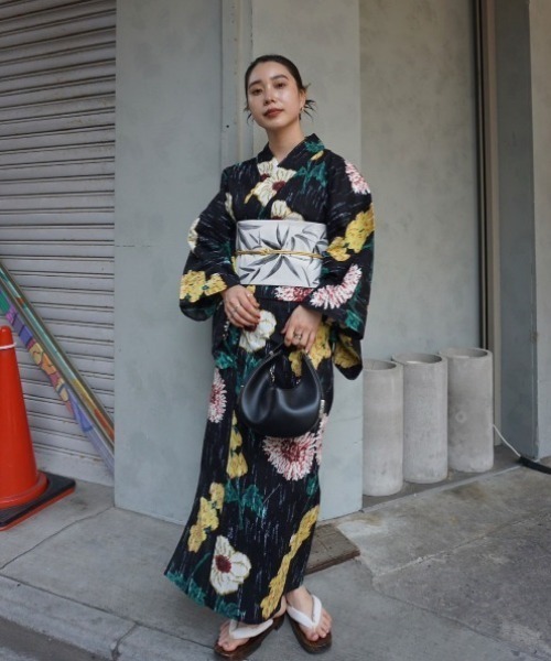 KEITA MARUYAMA（ケイタマルヤマ） 浴衣 × Ameri BLACK FLOWER YUKATA