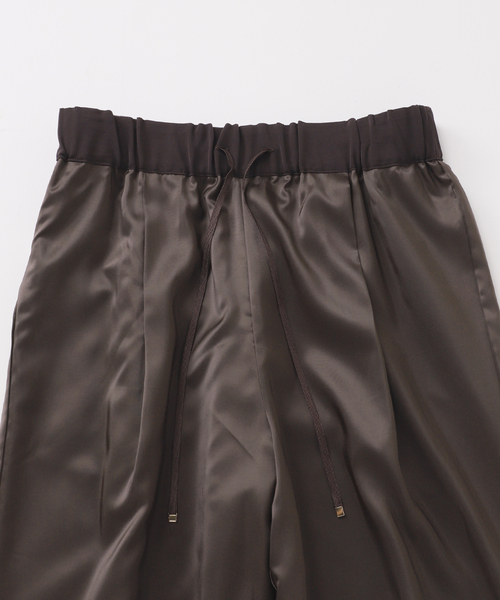 イエナ（IENA）/ウォッシャブル アセテートツイルタックパンツ IENA（イエナ） パンツ ウォッシャブル アセテートツイルタックパンツ