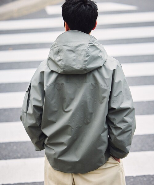 phenix（プラスフェニックス） マウンテンパーカー MEDIUM セージ