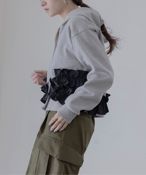 Eimee Law(エイミーロウ) パーカー ギャザーフリルヘム フーディ Eimee Law(エイミーロウ) パーカー ギャザーフリルヘム フーディ