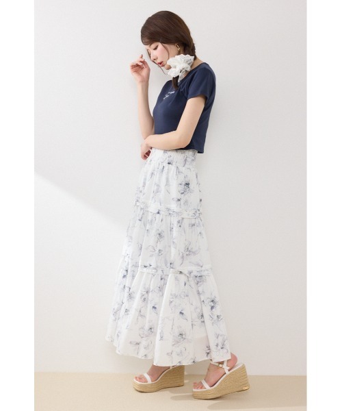 スカート ウエストシャーリングタックデザインフレアスカート　春服　夏服の画像