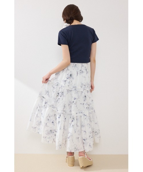 スカート ウエストシャーリングタックデザインフレアスカート　春服　夏服の画像