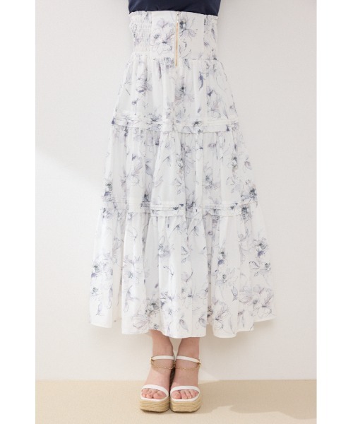 スカート ウエストシャーリングタックデザインフレアスカート　春服　夏服の画像
