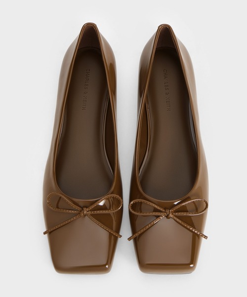 台湾 CHARLES&KEITH スポーツスタイルバレエフラットシューズ CHARLES ＆ KEITH バレエシューズ パンプス スクエアトゥボウ