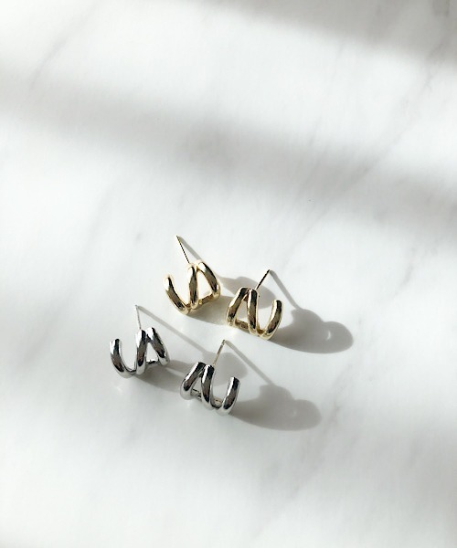 DIAMOND PIERCED EARRINGS(両耳用)(1ZP0926)K18 ピアス｜スター