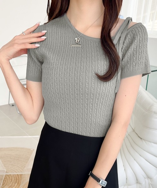 mily bilet tシャツ 半袖 「mily bilet」高見えデザイン。ロゴプレート
