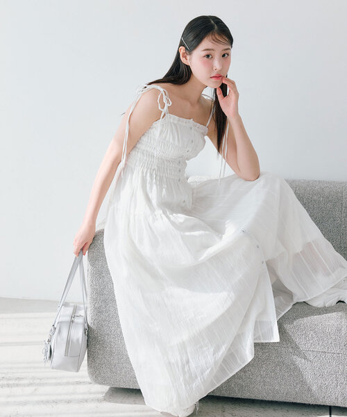 OLIVE des OLIVE シャーリングワンピース オフホワイト OLIVE des OLIVE（オリーブデオリーブ）の「フラワー