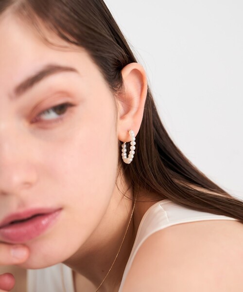 ete ピアス 「フロート」 K10YG パール ワイヤー フープピアス