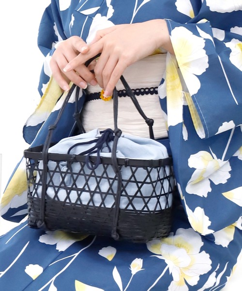 浴衣にも♡モノトーンのカゴバッグ UNCOCON（アンココン） かごバッグ カゴバッグ 「浴衣に合う」巾着付き