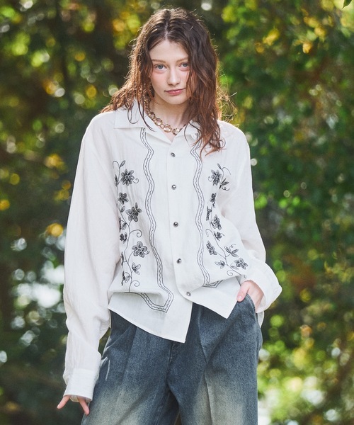 Casper John（キャスパージョン） シャツ Flower embroidery shirts