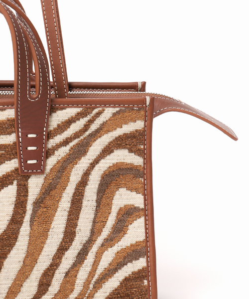 A VACATION（アヴァケーション） ショルダーバッグ バッグ 「A