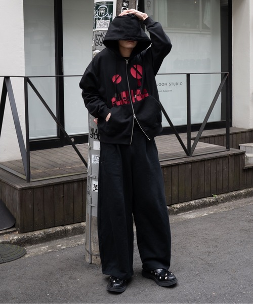 FLUKE HOLIC（フロックホリック） パーカー CRYING EMB LOGO PARKA