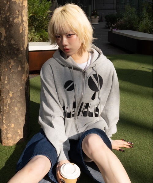 FLUKE HOLIC（フロックホリック） パーカー CRYING EMB LOGO PARKA