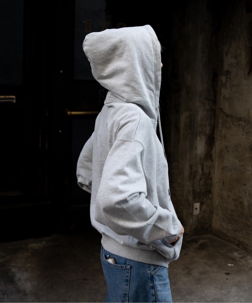 FLUKE HOLIC（フロックホリック） パーカー CRYING EMB LOGO PARKA
