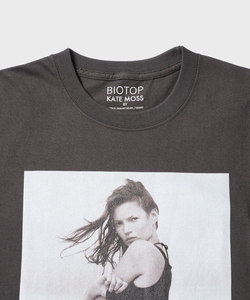 BIOTOP KATE MOSS ケイトモス　フォトT ブラック　L BIOTOP（ビオトープ） tシャツ 「Kate Moss by Patrick Demarchelier