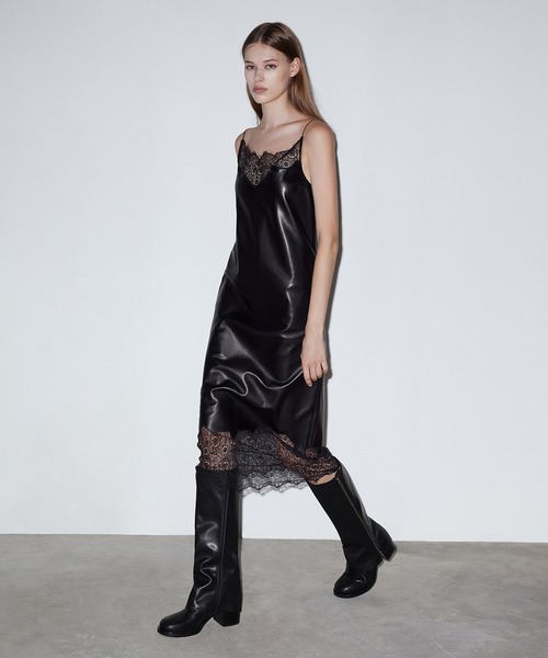 人気CHARLES & KEITH Louise サイドジップニーハイブーツ CHARLES ＆ KEITH ブーツ Louise ルーイ サイドジップニーハイ