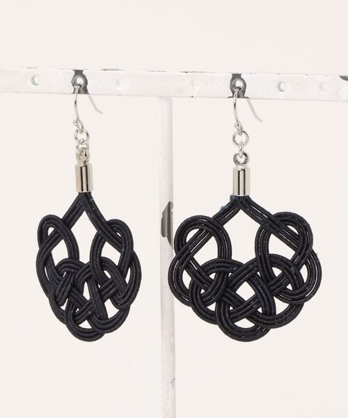 岩座 IWAKURA ピアス 「岩座」本藍染め 水引あわじ結びピアス