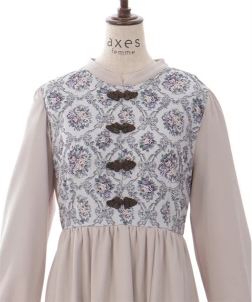 axes femme ワンピース チャイナ釦薔薇柄切替ワンピース