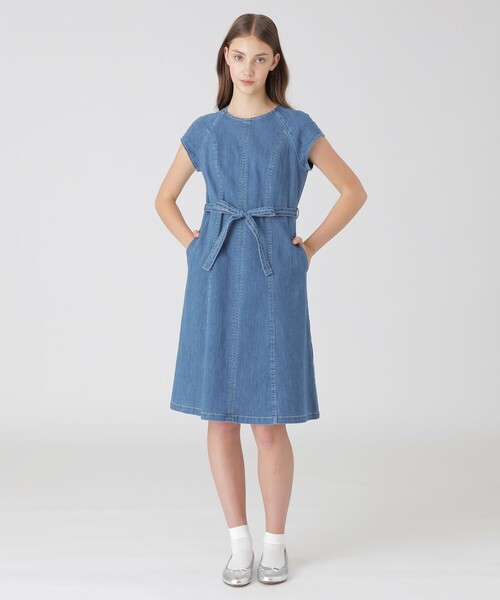 BLUE LABEL CRESTBRIDGE（ブルーレーベルクレストブリッジ