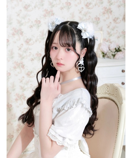 NOEMIE（ノエミー） シュシュ イチゴチャーム付きリボンファーシュシュ