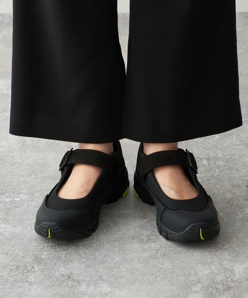FLAT（フラット） 防水 スニーカー 「追加/WEB+一部店舗限定」GRISE