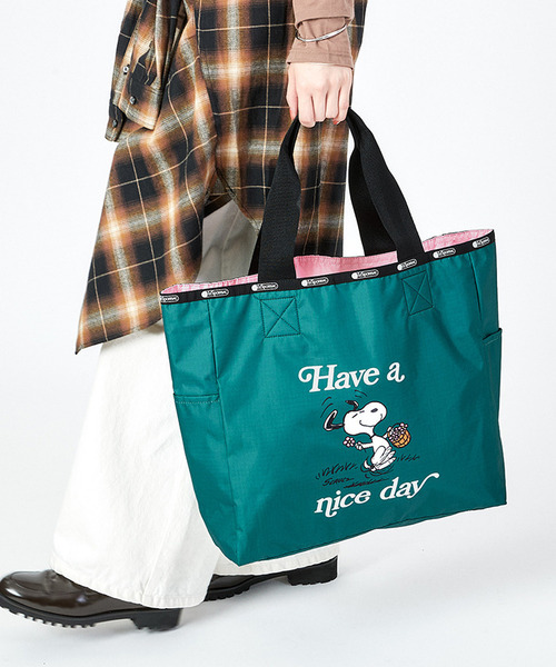 LeSportsac トートバッグ LG REVERSIBLE TOTE スヌーピーアンド