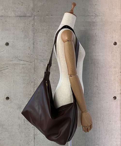 ♡新品未使用♡ショルダーバッグ  かごバッグ  ブラウン GIANNI CHIARINI（ジャンニ キアリーニ） バケットバッグ MAE S マエ