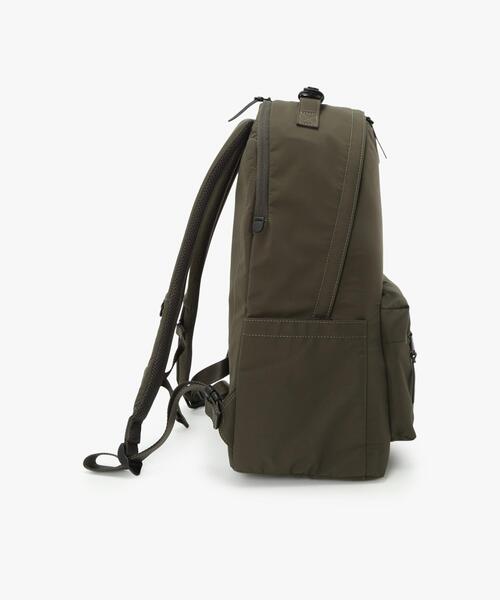【極美品】agnes b. VOYAGE リュック バックパック カーキグリーン agnes b.（アニエスベー） デイバック リュック ナイロン ミディアム