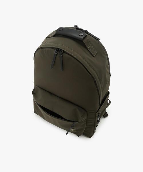【極美品】agnes b. VOYAGE リュック バックパック カーキグリーン agnes b.（アニエスベー） デイバック リュック ナイロン ミディアム