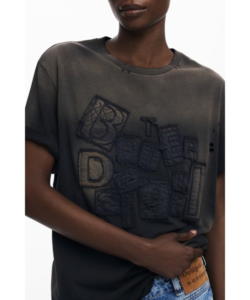 Desigual（デシグアル） tシャツ 半袖 「Desigual×BOTTER」サン