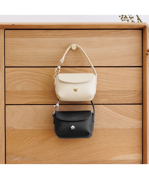 マリークワント おまとめ バッグ アパレル ポーチ レトロロゴパッチ 3ポケットポーチ（ポーチ）｜MARY QUANT（マリー