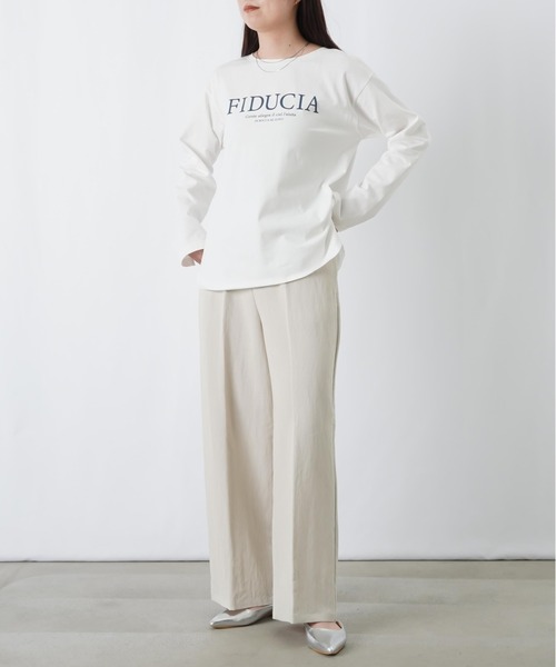 新品未使用♡ ロゴ　ロンT 　ドレス丈　小花柄ホワイト&ブラウン　春夏 LADY LUCK LUCA（レディラックルカ） tシャツ LC/LLL クリーンサマー