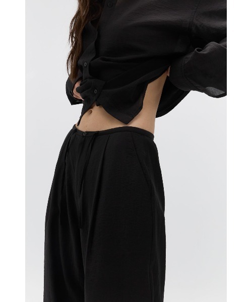 Studio Doe パンツ Studio Doe Textured Drawstring Trousers
