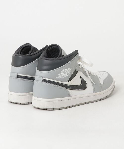 ナイキハイカットスニーカー 黒 nike 灰色 NIKE ナイキ ハイカットスニーカー 26 5cm GRY 554724-092 中古品の販売・通販なら