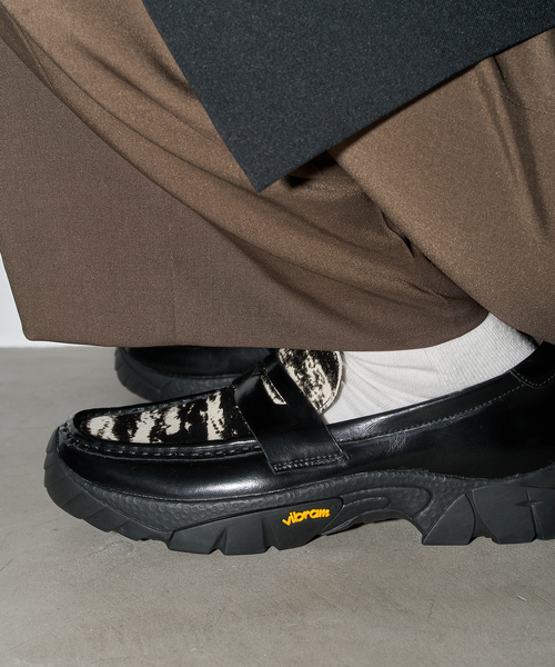 FLAT（フラット） ローファー 「追加/WEB+一部店舗限定」GRISE VIBRAM