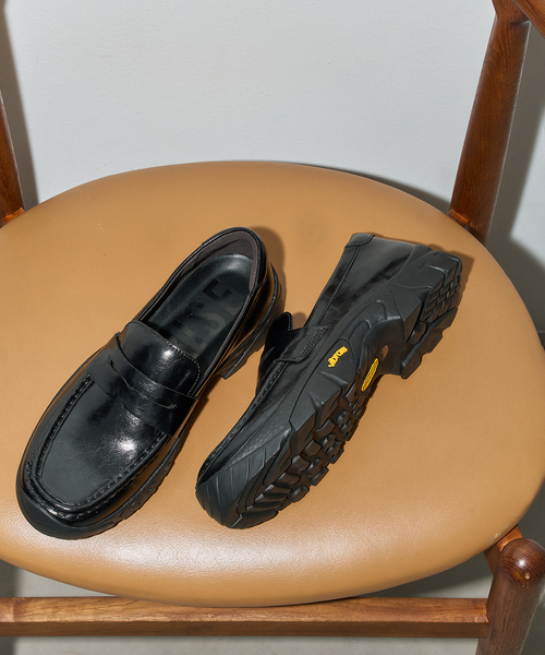 FLAT（フラット） ローファー 「追加/WEB+一部店舗限定」GRISE VIBRAM