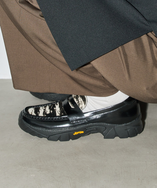 FLAT（フラット） ローファー 「追加/WEB+一部店舗限定」GRISE VIBRAM