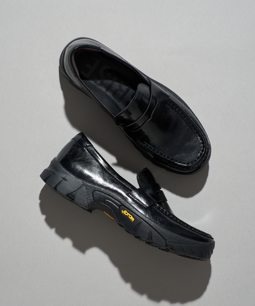 FLAT（フラット） ローファー 「追加/WEB+一部店舗限定」GRISE VIBRAM