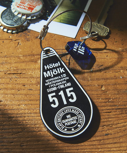 キーホルダー Alan Smithee Acrylic Hotel Keyholder アクリルホテルキーホルダー Zozotown Yahoo 店 通販 Yahoo ショッピング