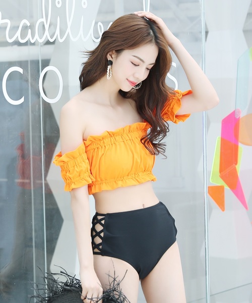 thetoe フリルオフショルダー水着 Erie Frills Swimwear – THE TOÉ