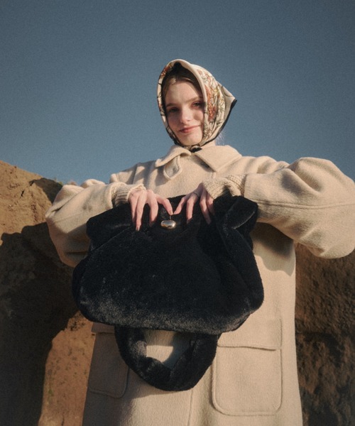 nunela ショルダーバッグ バッグ Fur shoulder bag「No.3」 レディース 