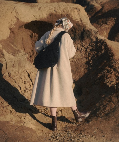 nunela ショルダーバッグ バッグ Fur shoulder bag「No.3」 レディース 