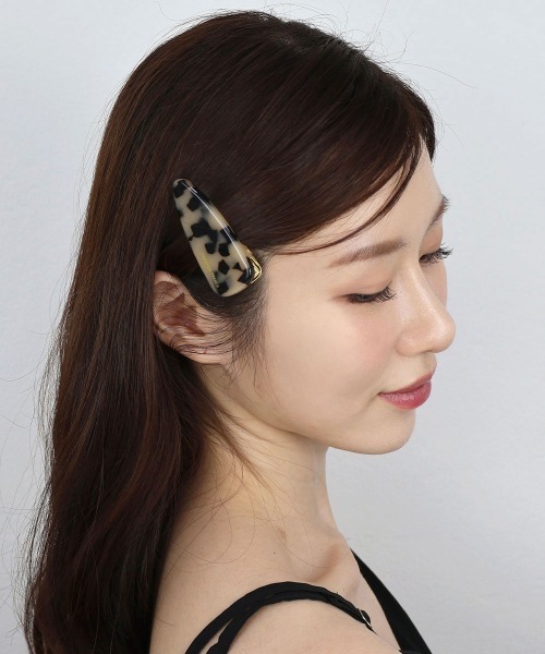 【のび】CELINE レオパード柄 ヘアピン 楽天市場】ヒョウ柄 ヘアピンの通販